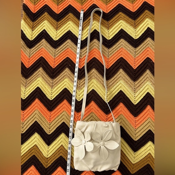 Beautiful Vintage NEVER USED Sonia Rykiel Cream Leather Purse w/Floral Appliqué - Picture 4 of 9